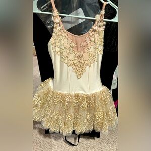 Women’s dance costume